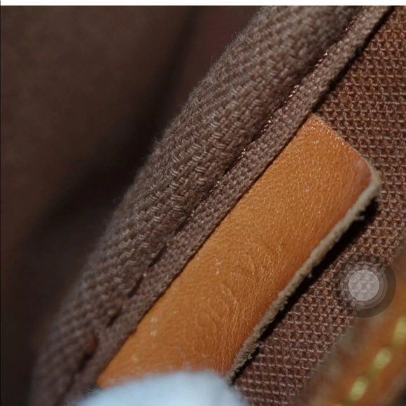 Authentic Louis Vuitton Saumur 35 - Picture 6 of 8